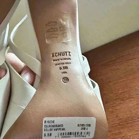 Schutz Blanche Pump in Pearl Size 9.5B Brand New Leather Heels - Picture 11 of 12
